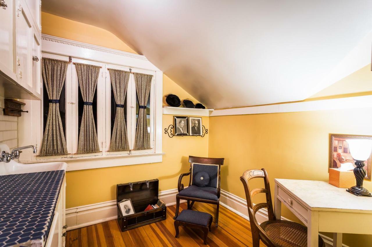 Downtown Historic Bed & Breakfast Albuquerque Bagian luar foto